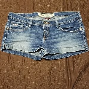 Hollister jean shorts size 5
